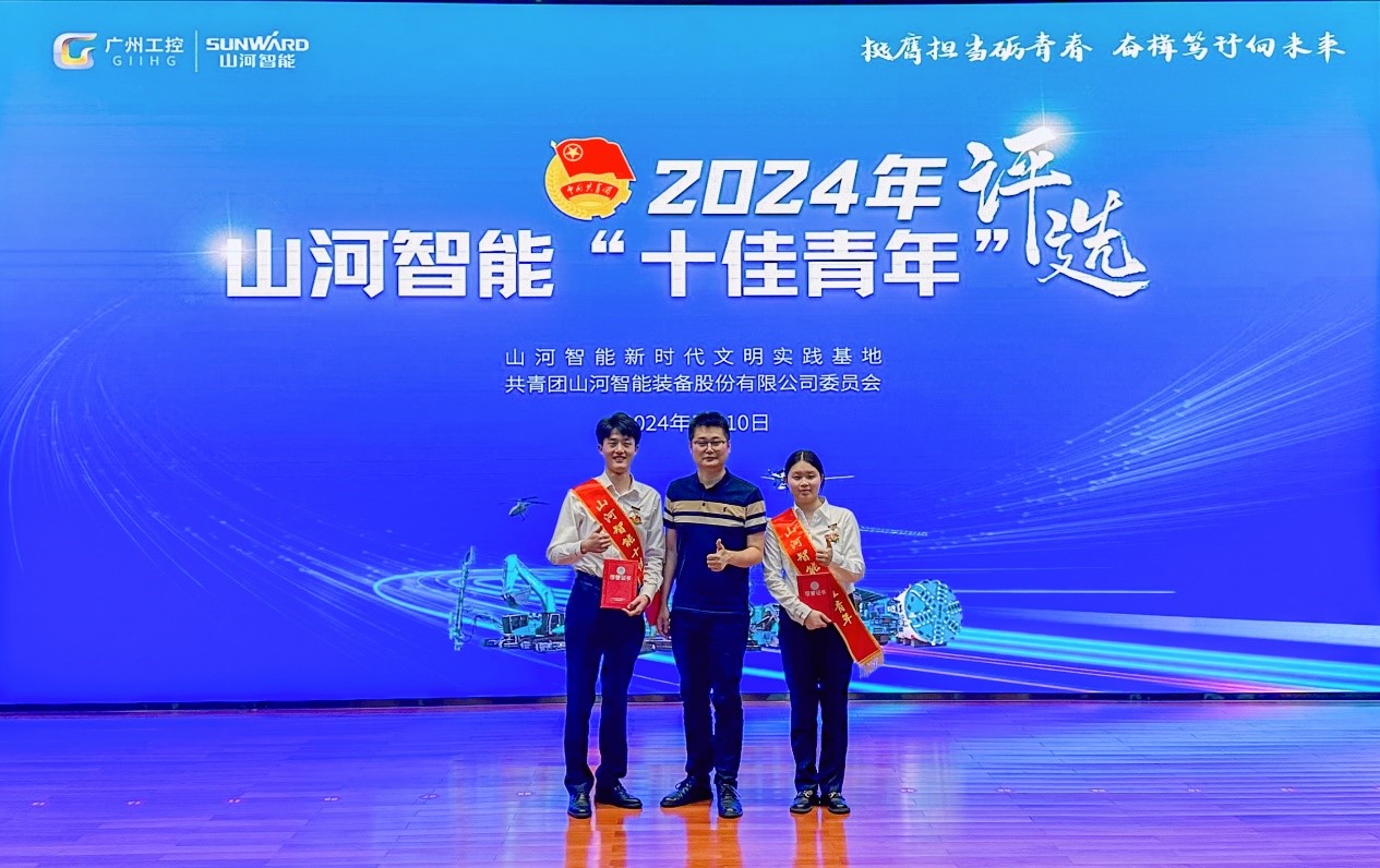 302e9ea5d739fef8.jpg 302e9ea5d739fef8.jpg